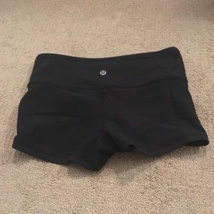 Lululemon wunder short